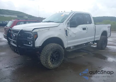 2018 Ford F-250 Xl z USA, uszkodzony, nr VIN 1FT7X2B67JEB69881